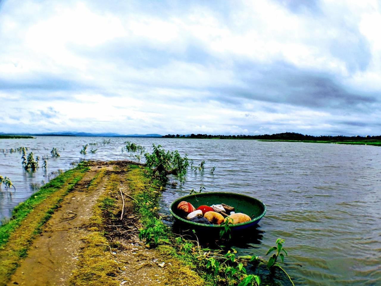 Kabini Lake View Resort Begur Exterior photo